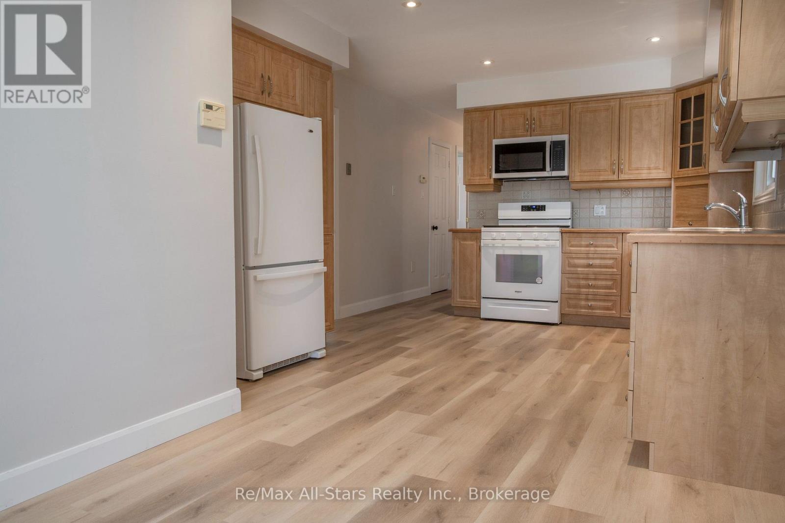 133 ROSA STREET - 10