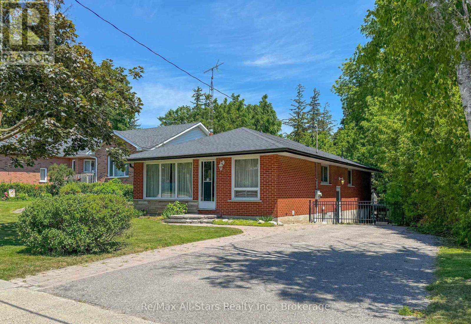 133 ROSA STREET - 2