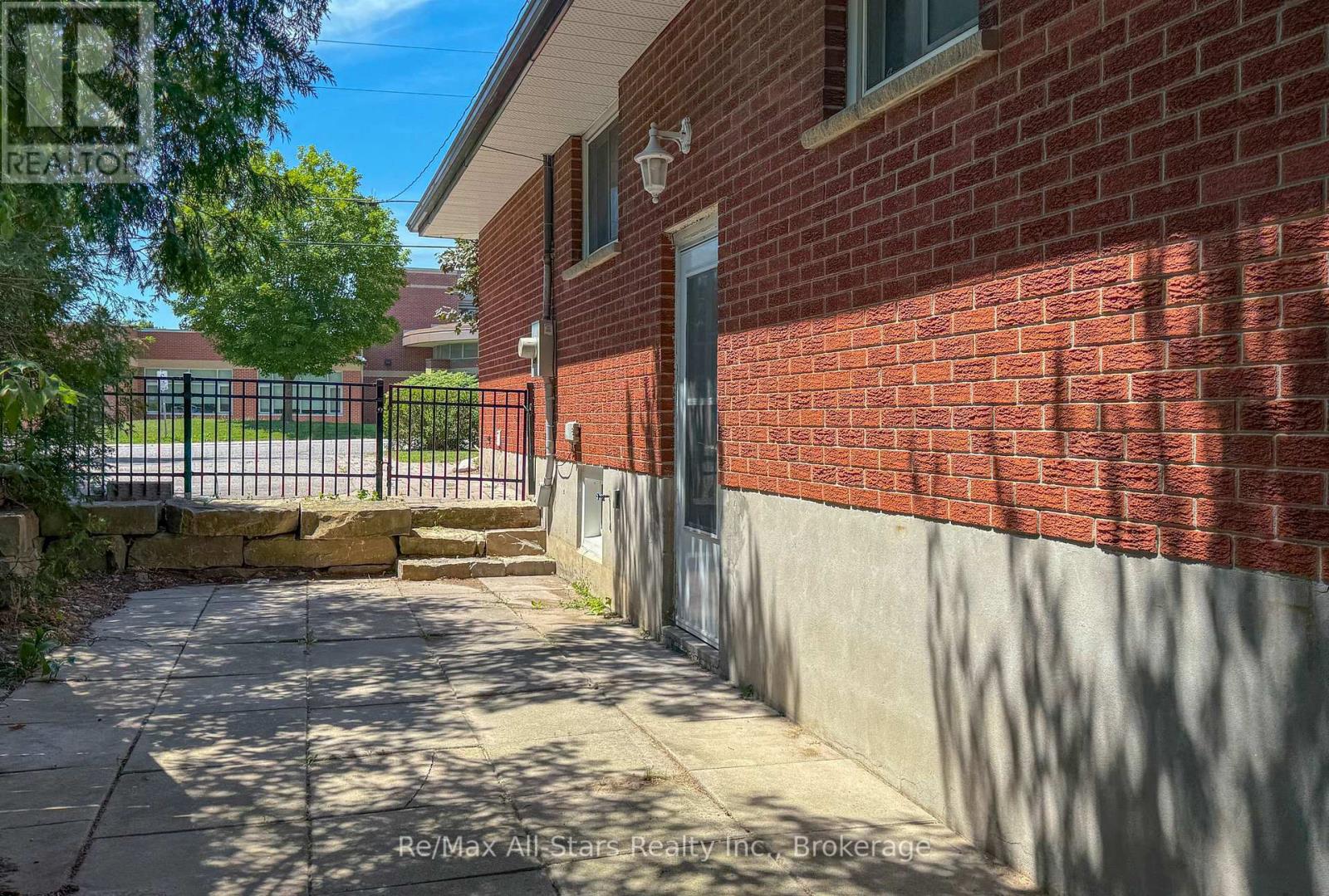133 ROSA STREET - 34