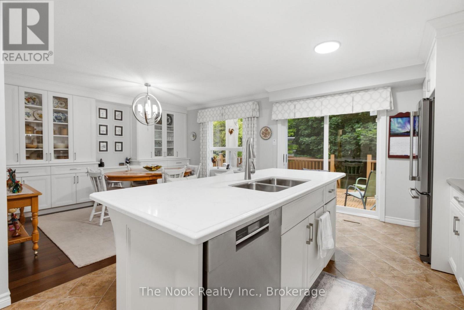 10 ORR COURT - Image 10
