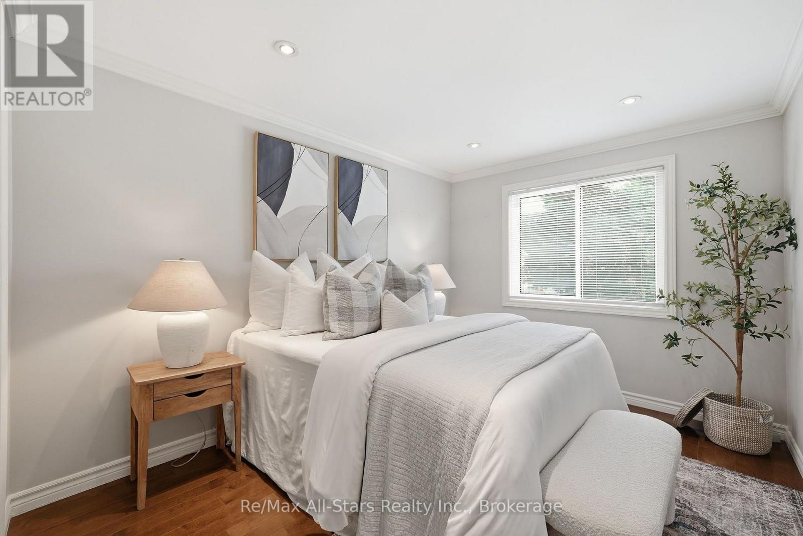 169 MARICA AVENUE - 18