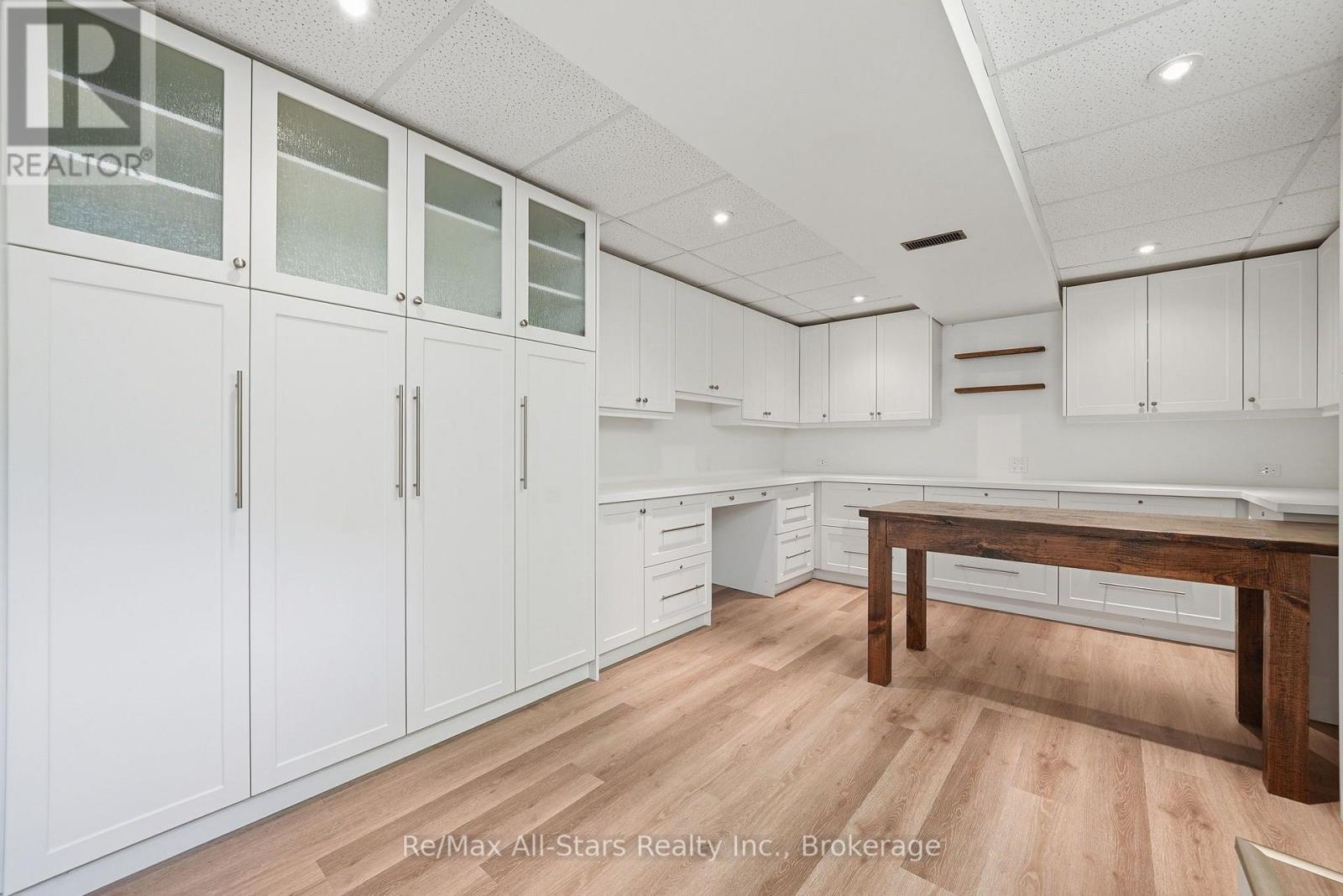 169 MARICA AVENUE - 26