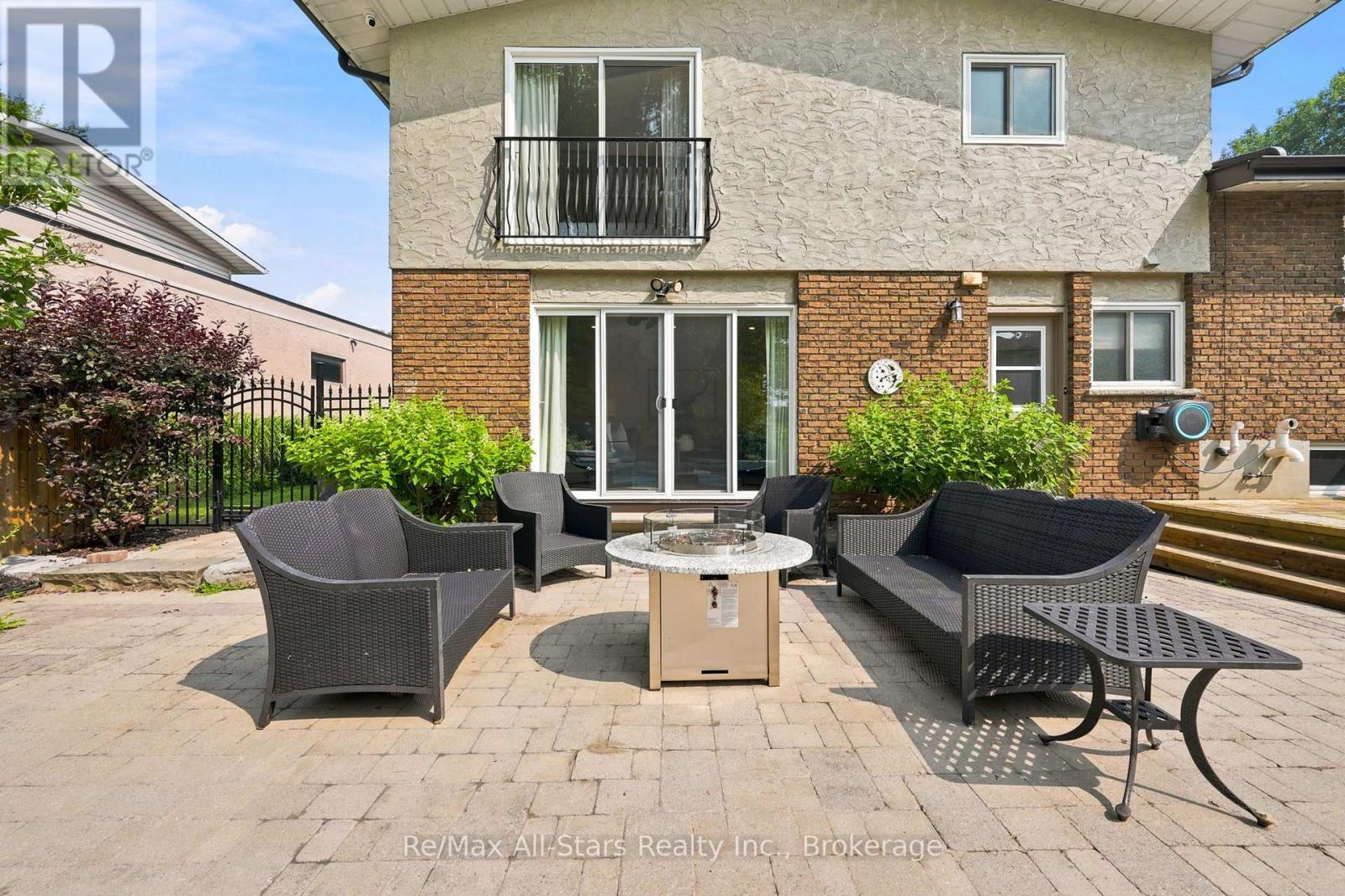 169 MARICA AVENUE - 29