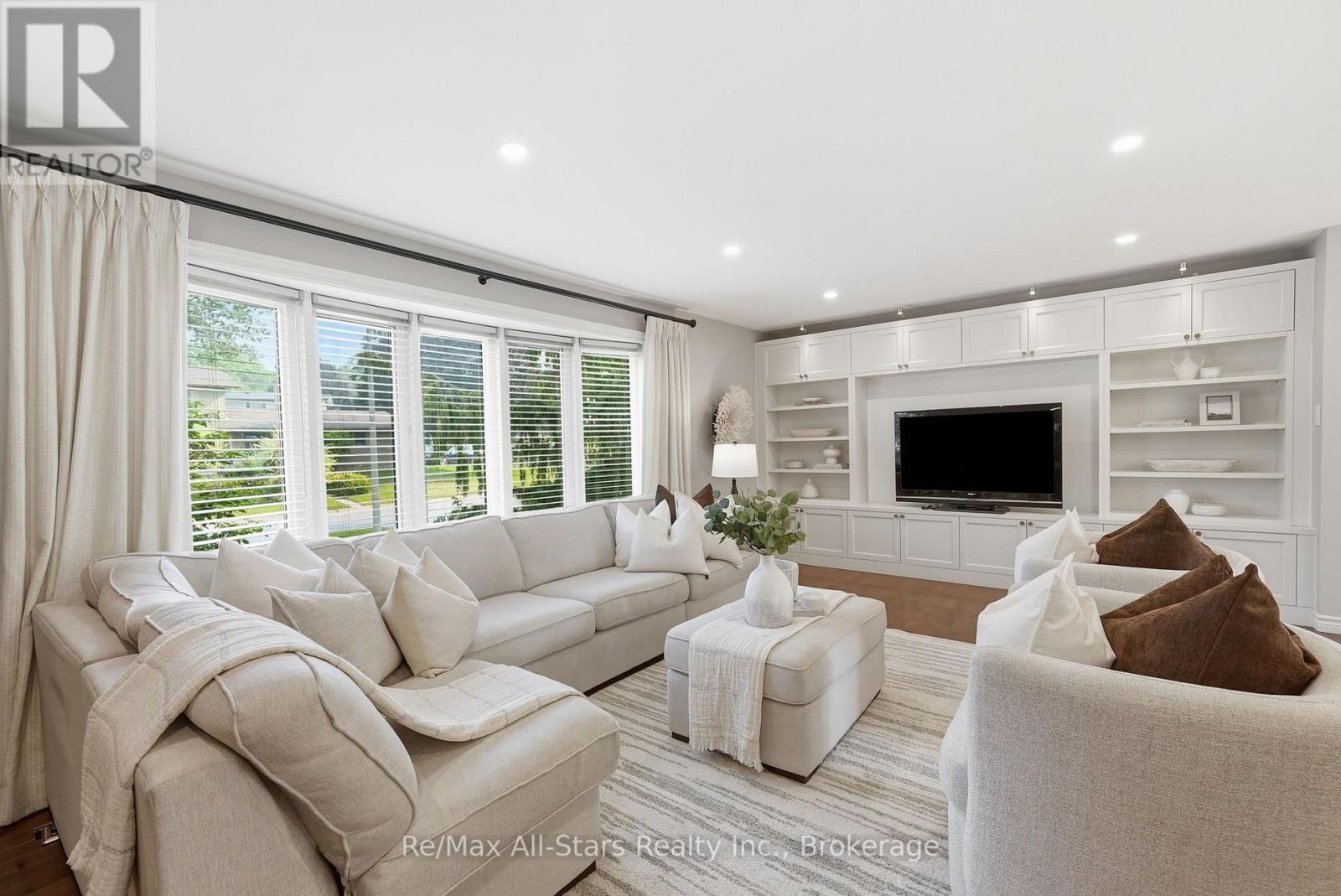 169 MARICA AVENUE - 6
