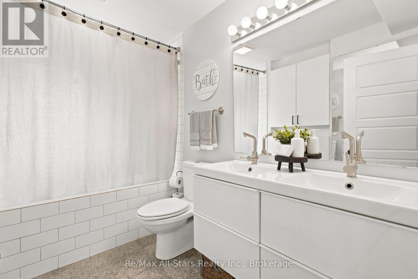 5987 LAKESHORE ROAD - 18