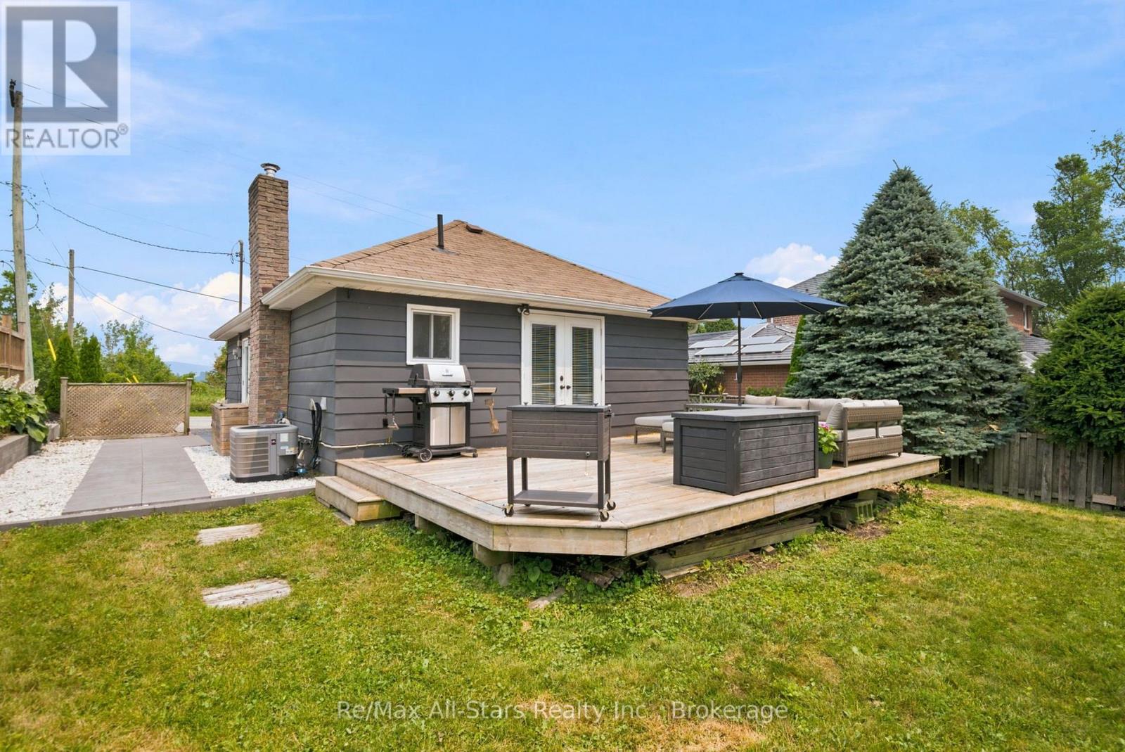 5987 LAKESHORE ROAD - 27