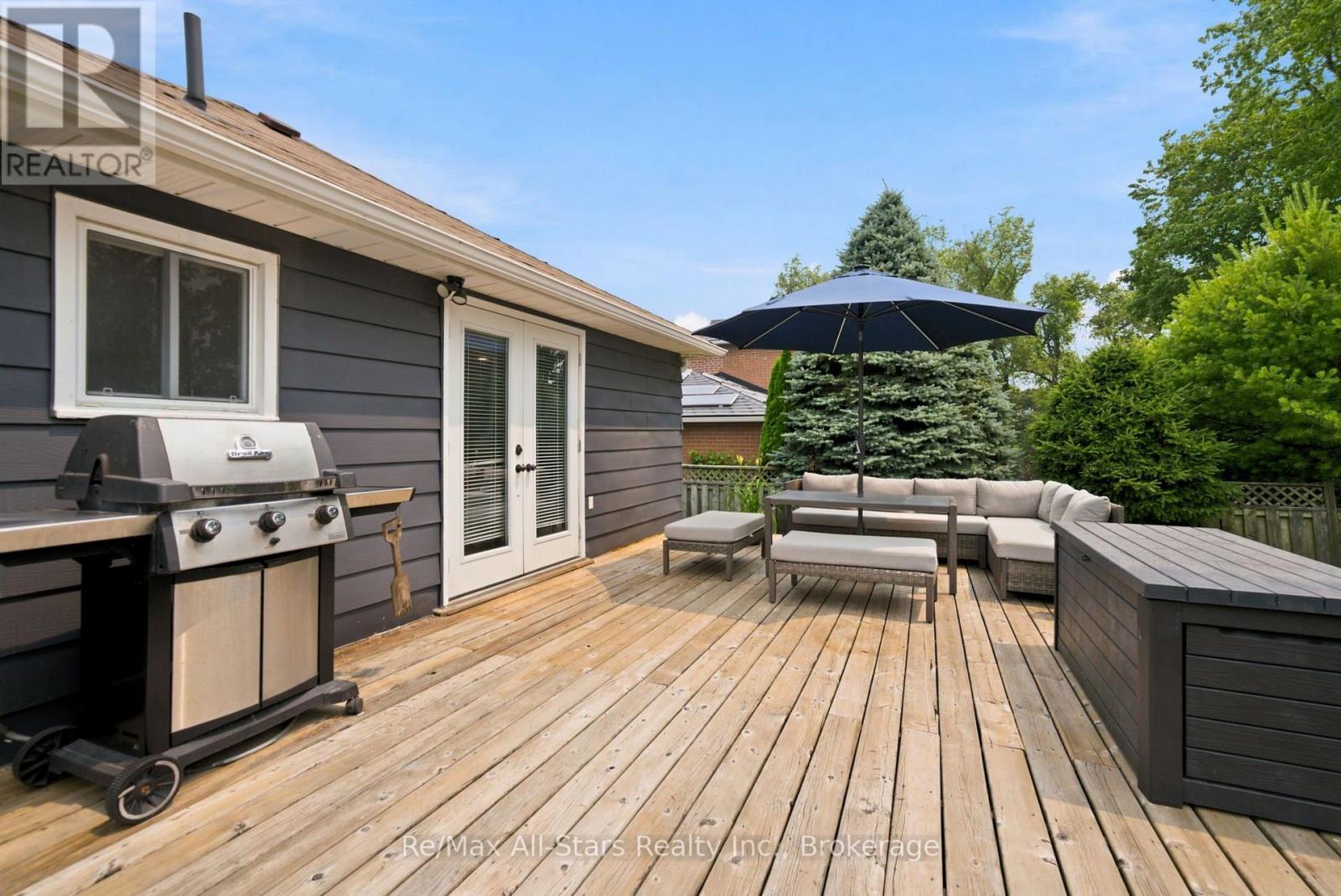 5987 LAKESHORE ROAD - 31