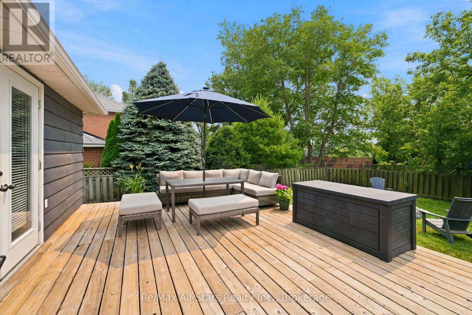 5987 LAKESHORE ROAD - 33