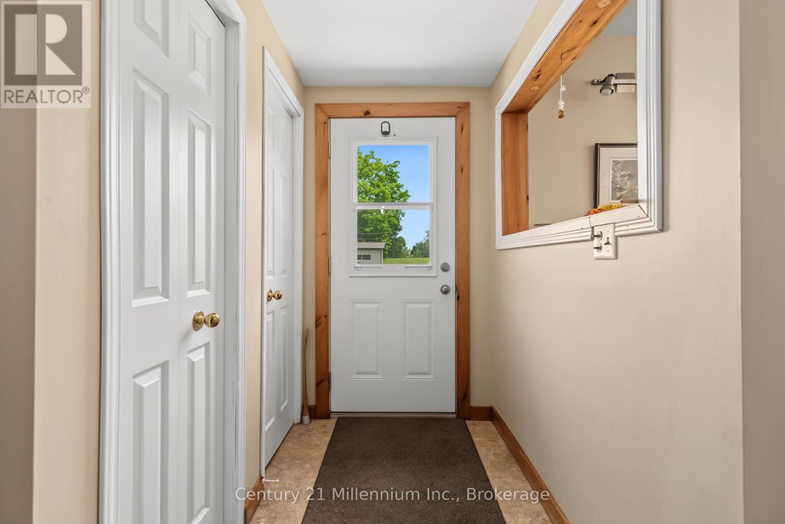 544 LOUISA STREET - 15