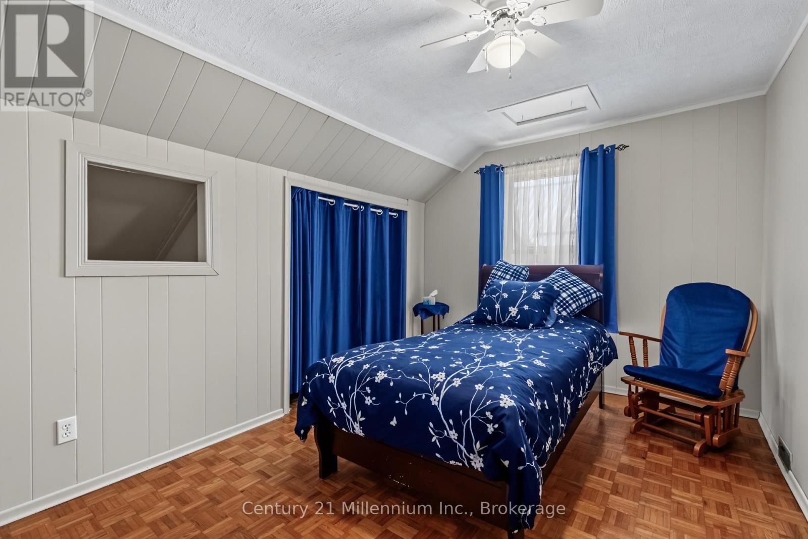 544 LOUISA STREET - 28