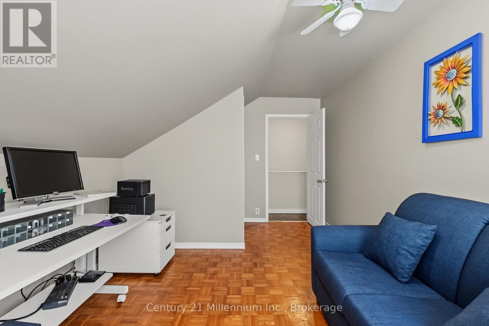 544 LOUISA STREET - 31