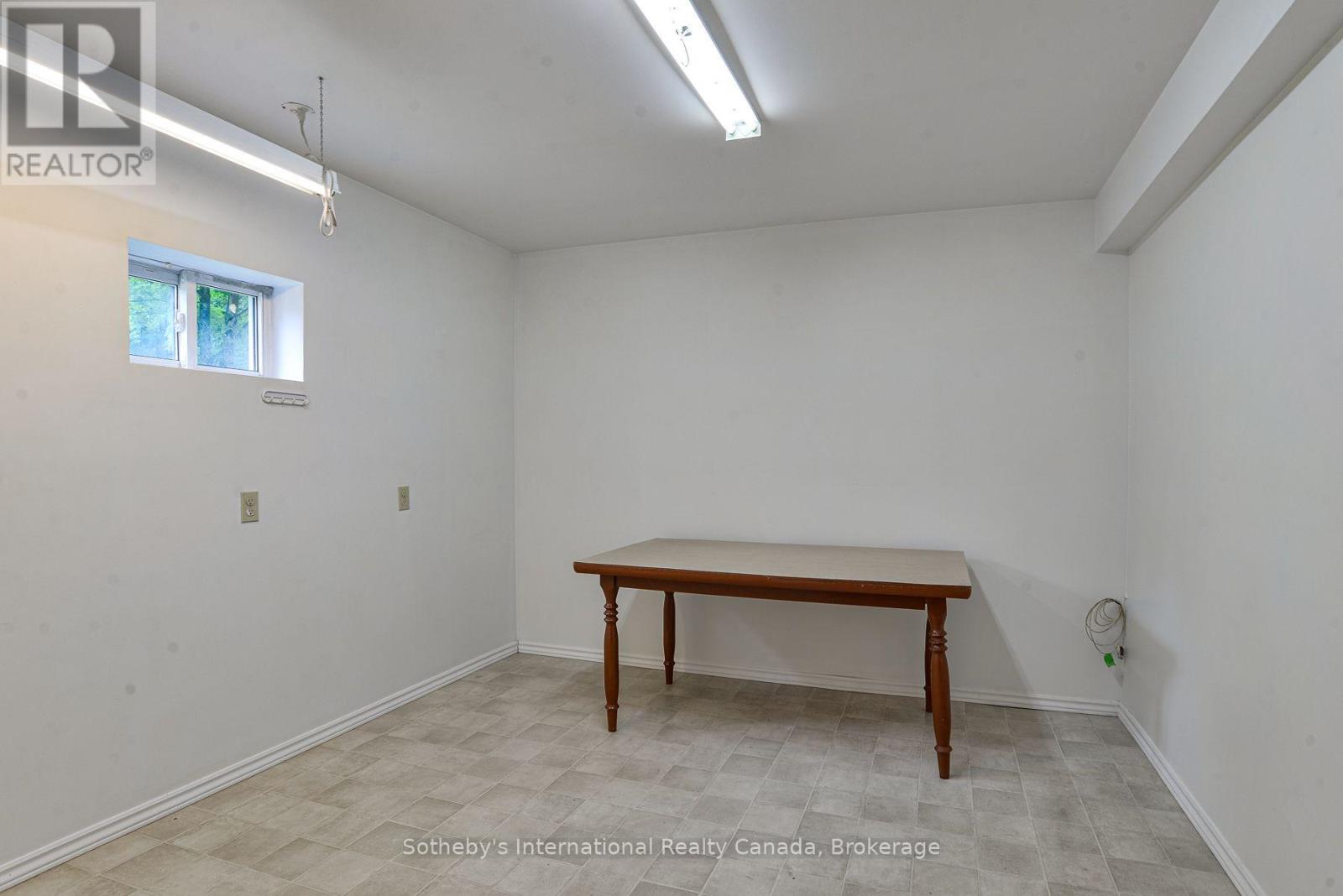 1048 OLD FALKENBURG ROAD - 18
