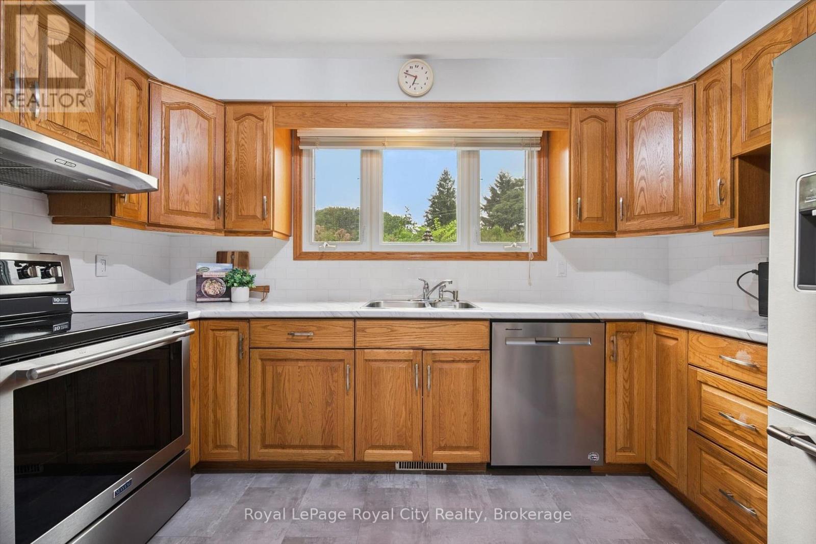 30 WESTMINSTER AVENUE - 15