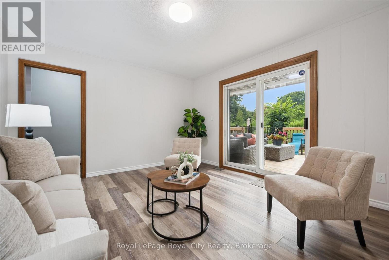 30 WESTMINSTER AVENUE - 20