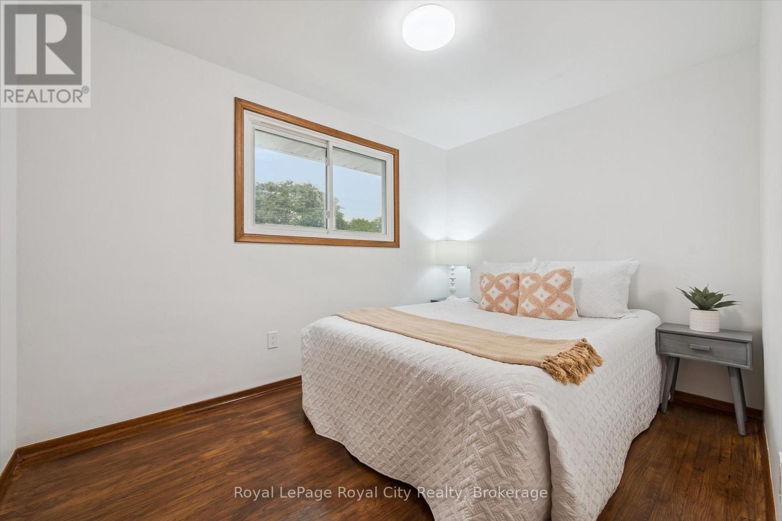 30 WESTMINSTER AVENUE - 26