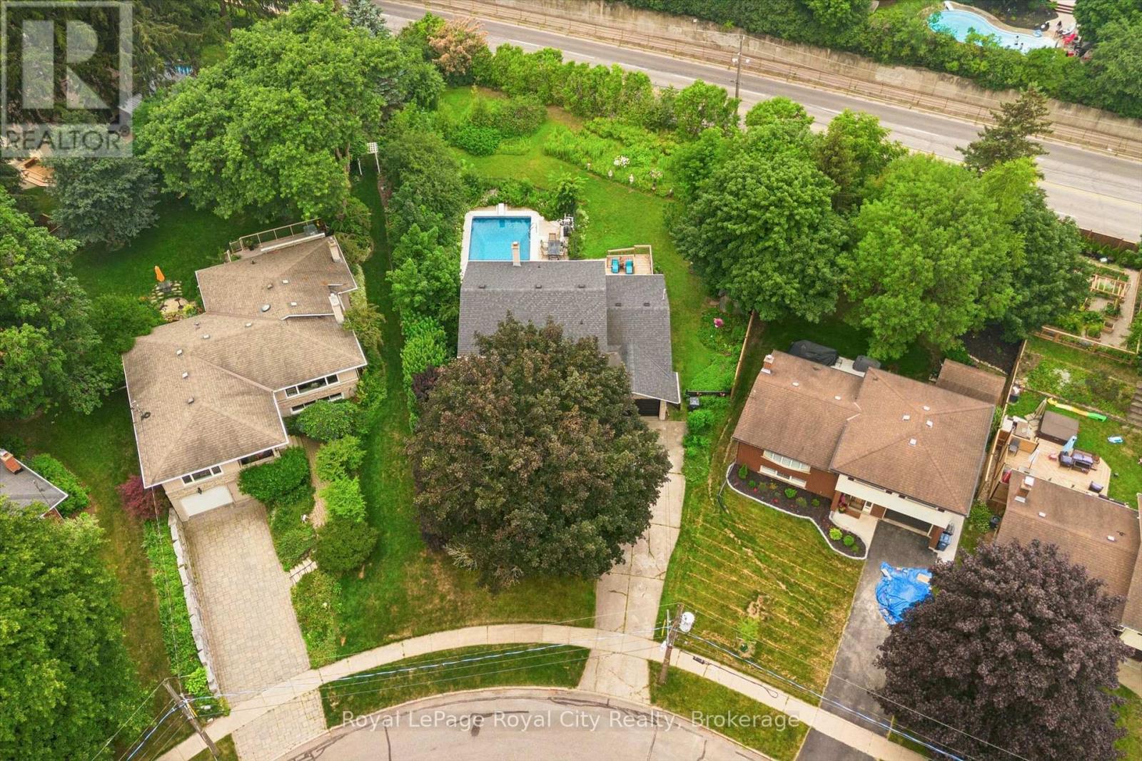 30 WESTMINSTER AVENUE - 4