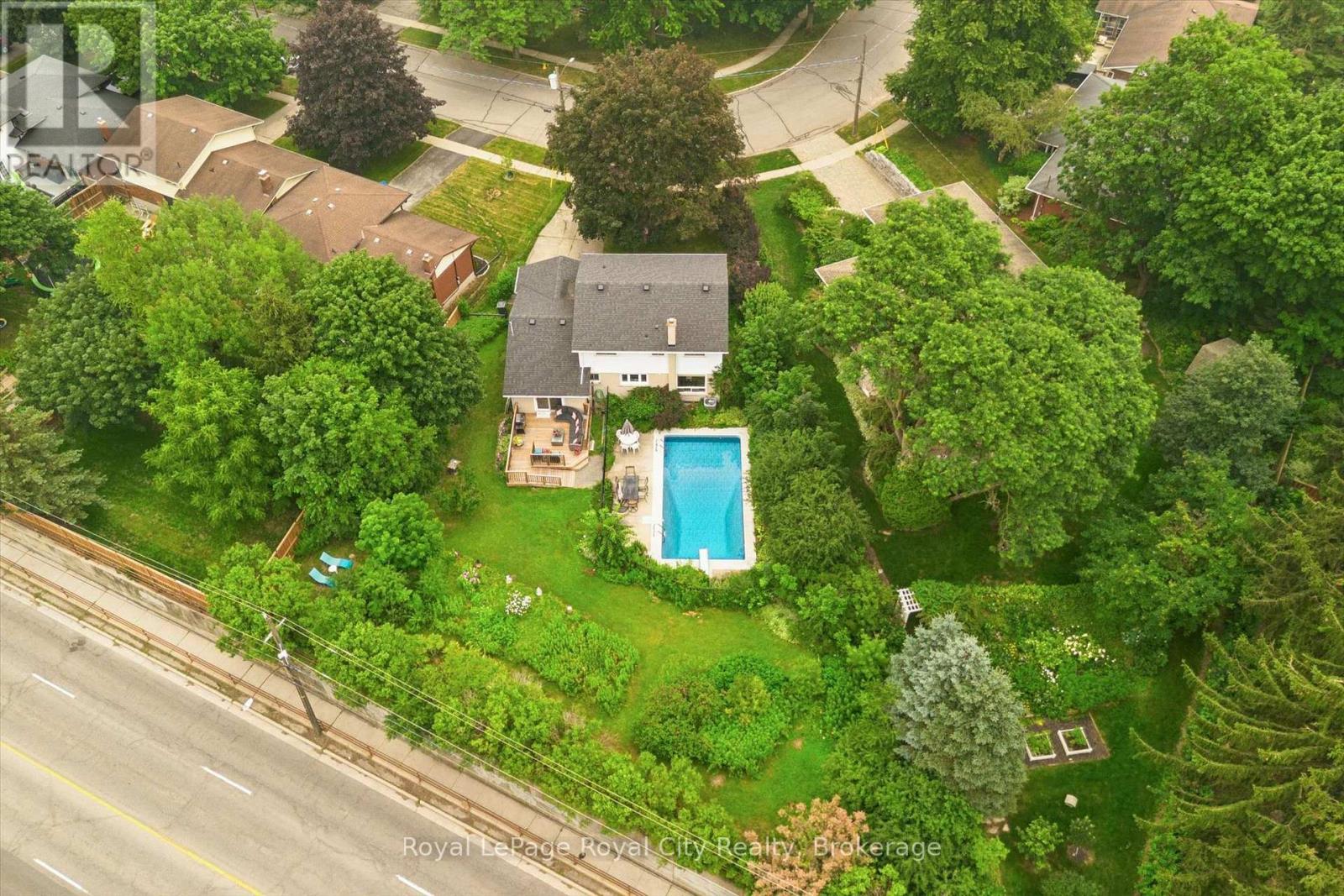 30 WESTMINSTER AVENUE - 45