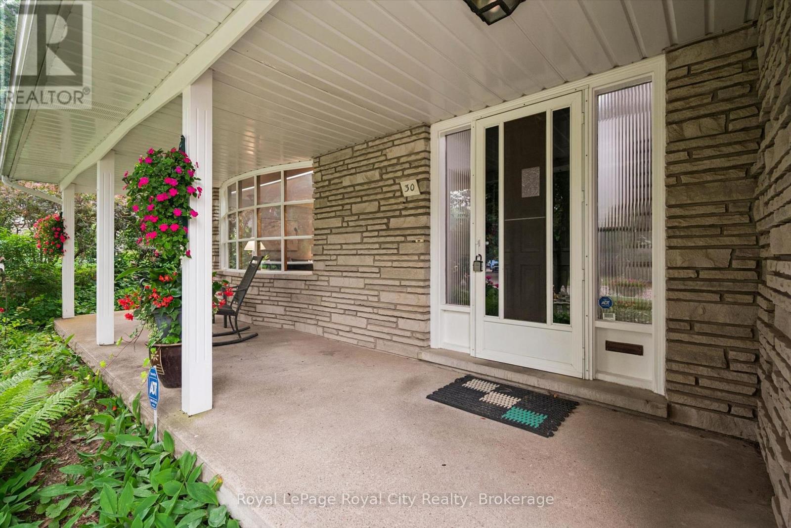 30 WESTMINSTER AVENUE - 6