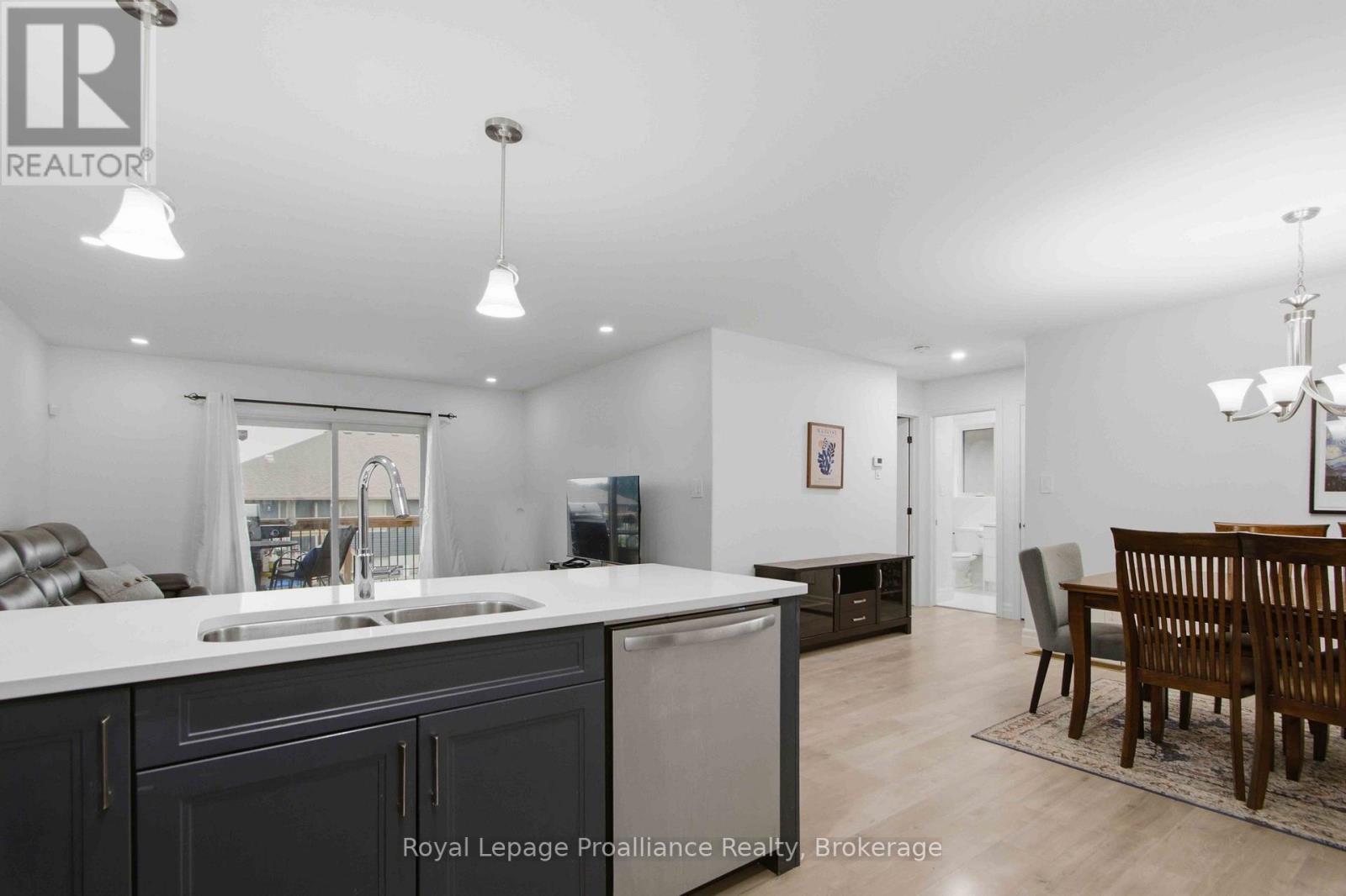 21 CEDAR PARK CRESCENT - 10