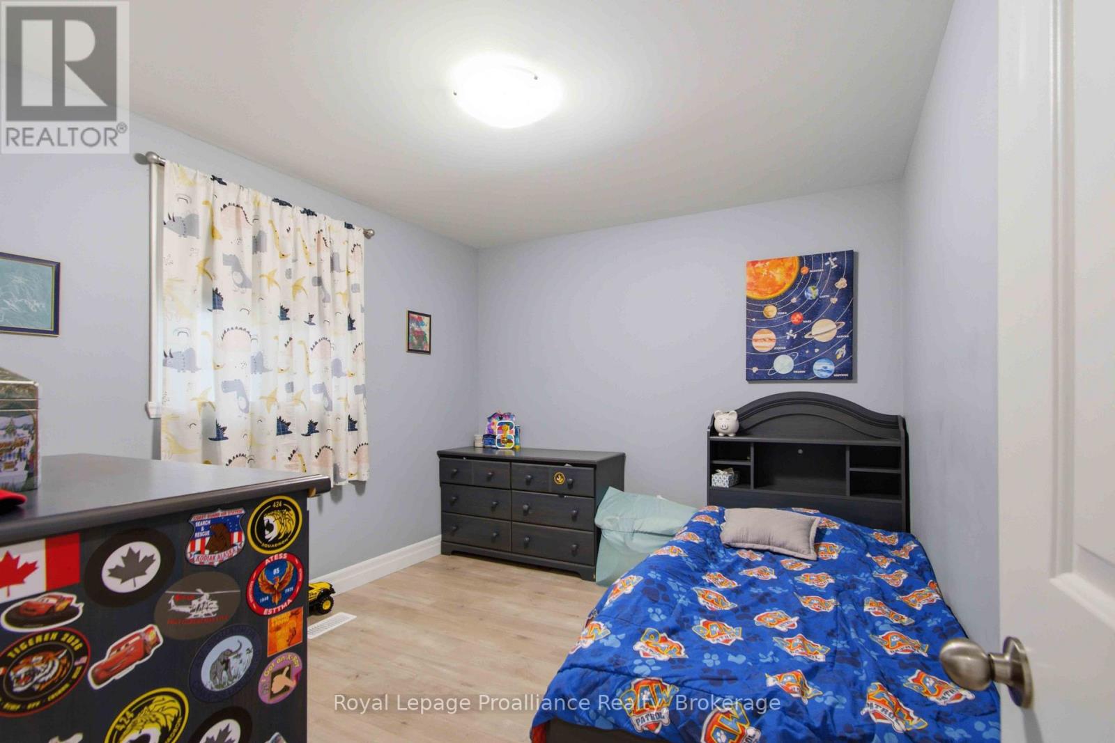 21 CEDAR PARK CRESCENT - 18