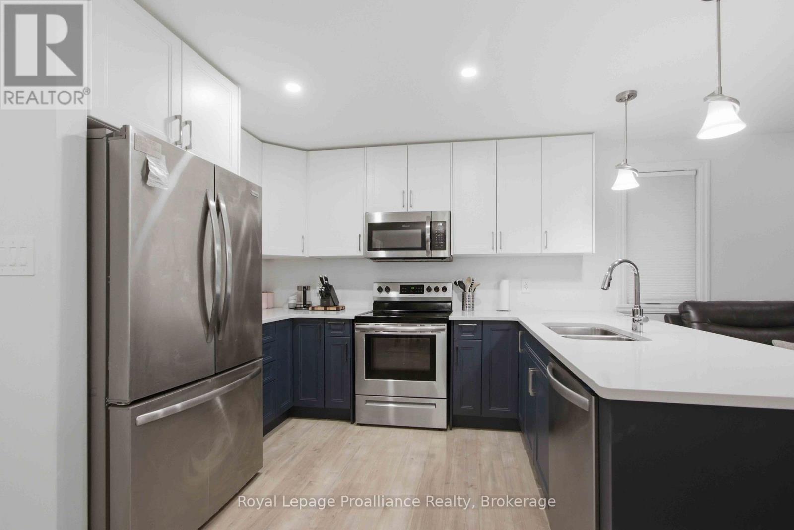 21 CEDAR PARK CRESCENT - 7