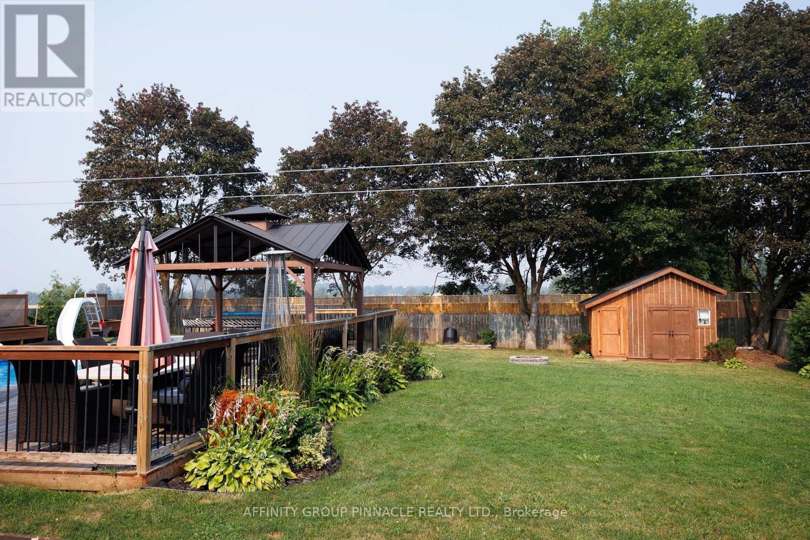 8 BRENDA BOULEVARD - 47