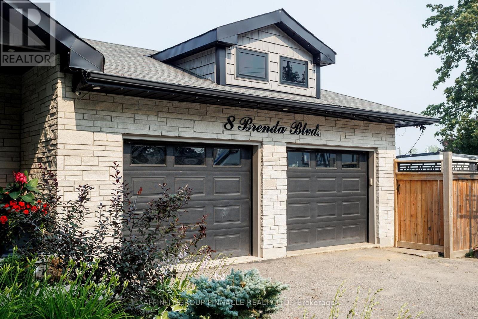 8 BRENDA BOULEVARD - 5