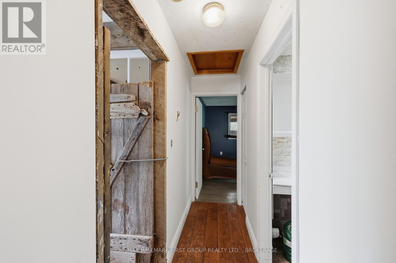 469 ABSALOM ROAD - 19