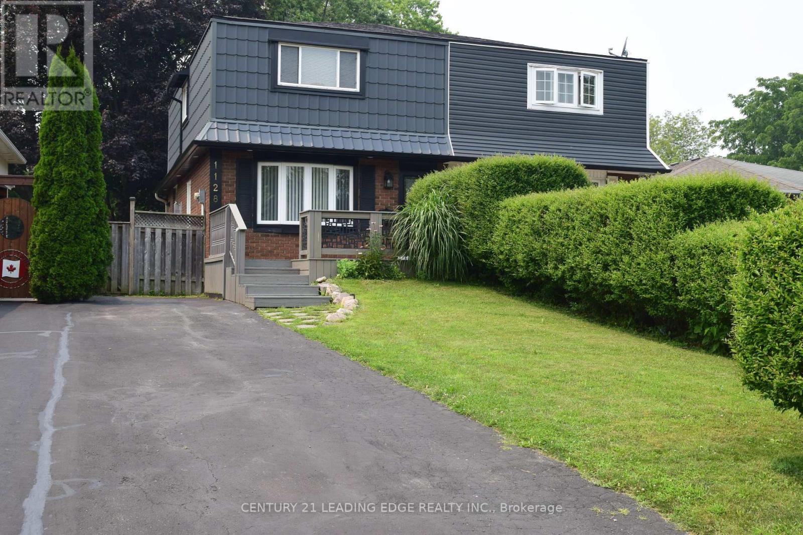 1128 VALLEY COURT N - 1