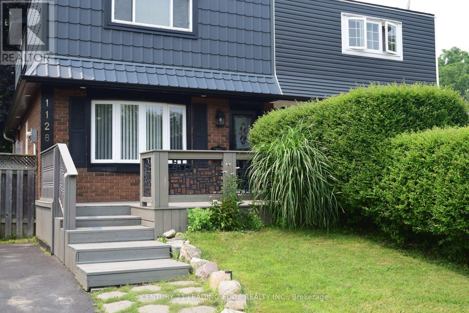 1128 VALLEY COURT N - 4