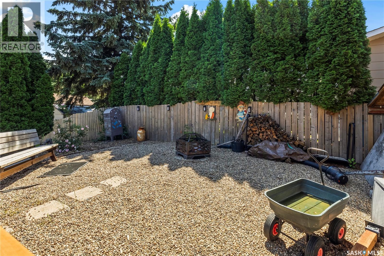 2450 15th AVENUE E - 21