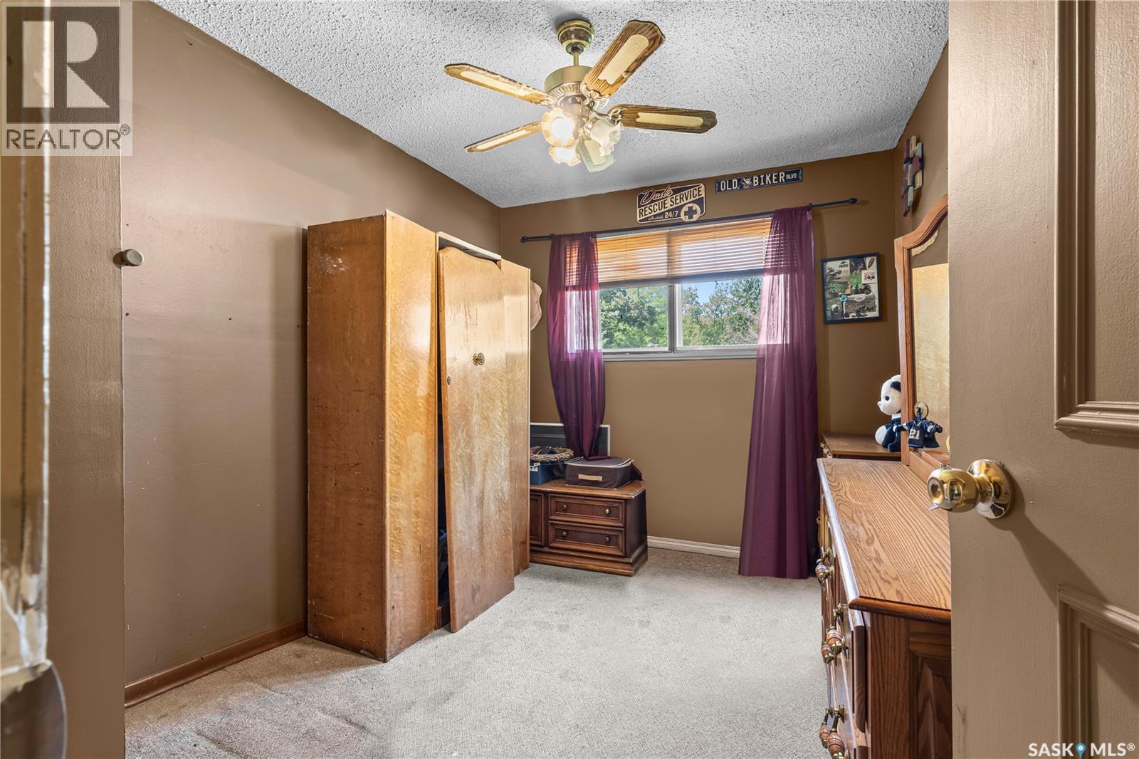 2450 15th AVENUE E - 11