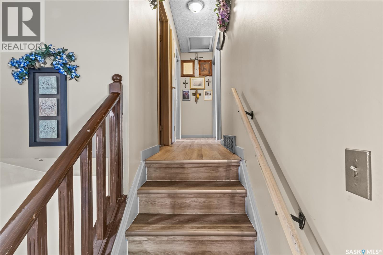 2450 15th AVENUE E - 20