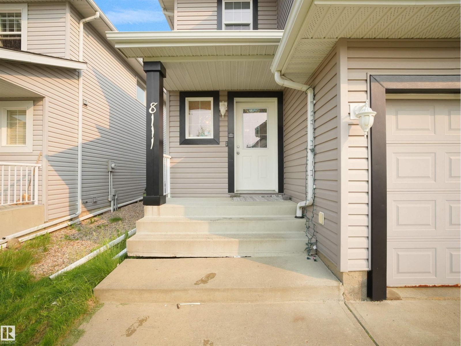 8111 7 AV SW SW - 9