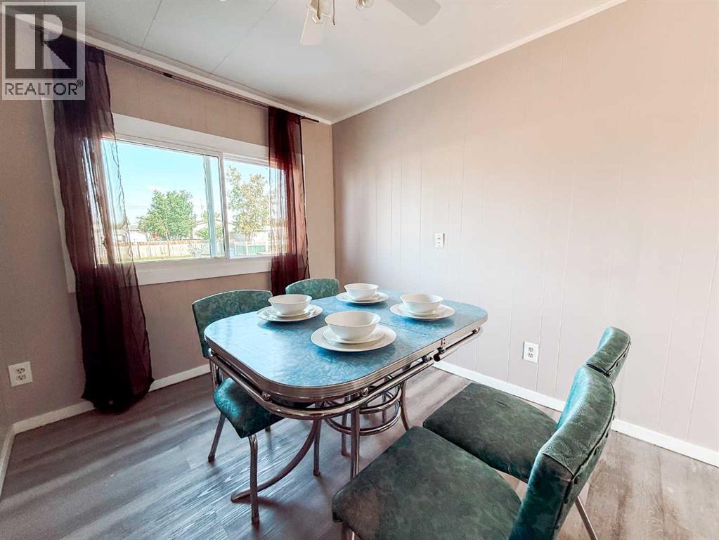 4540 48 Street - 12