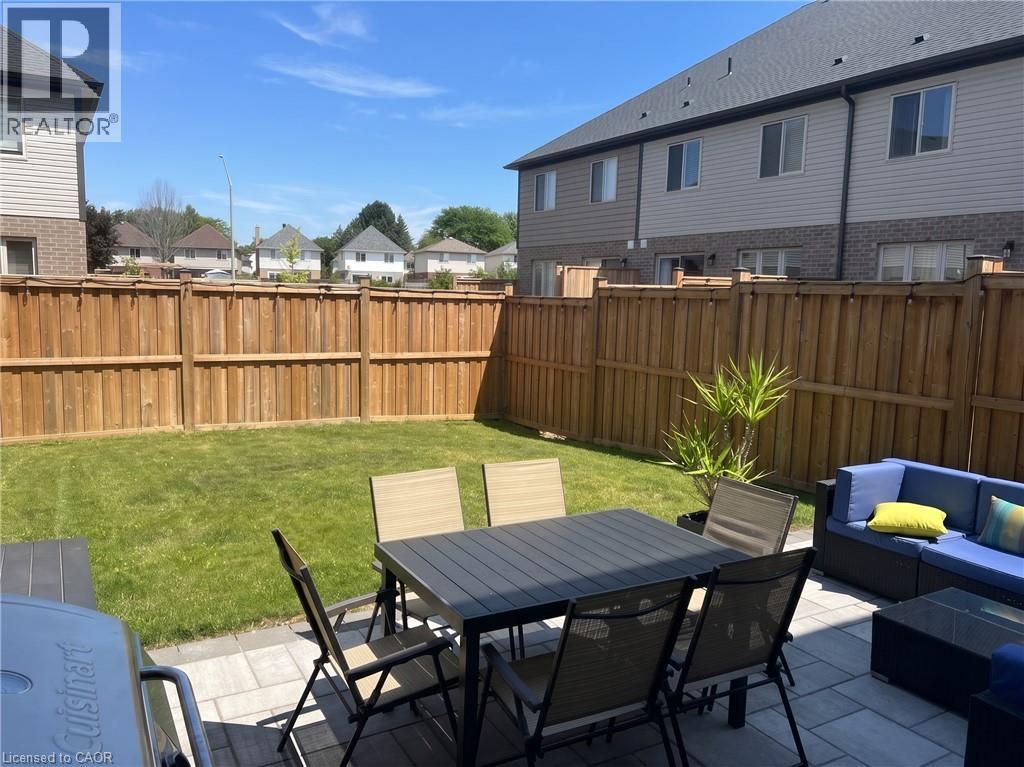 71 MUNCH Avenue — photo 2