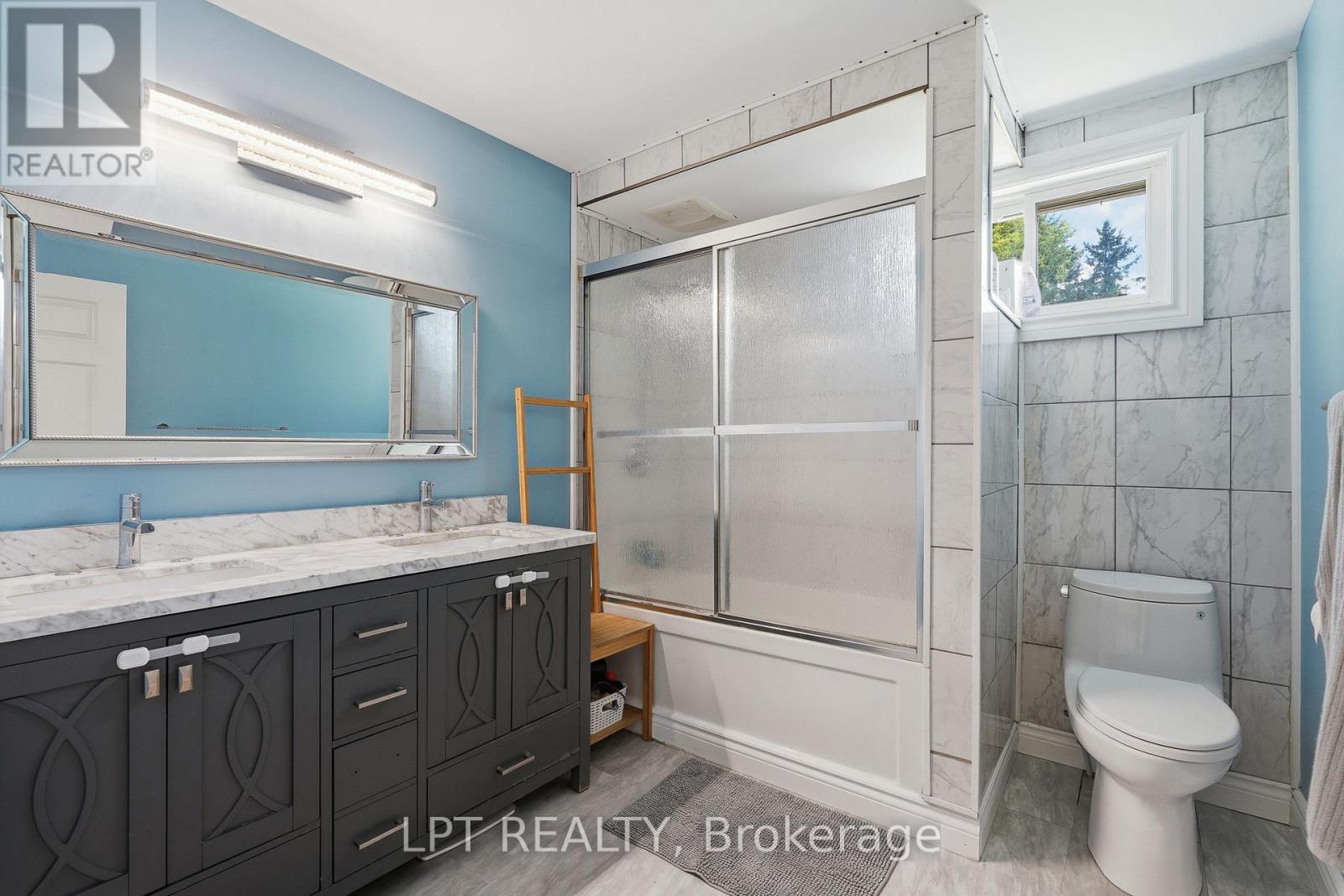1467 MEADOW ROAD N - 16