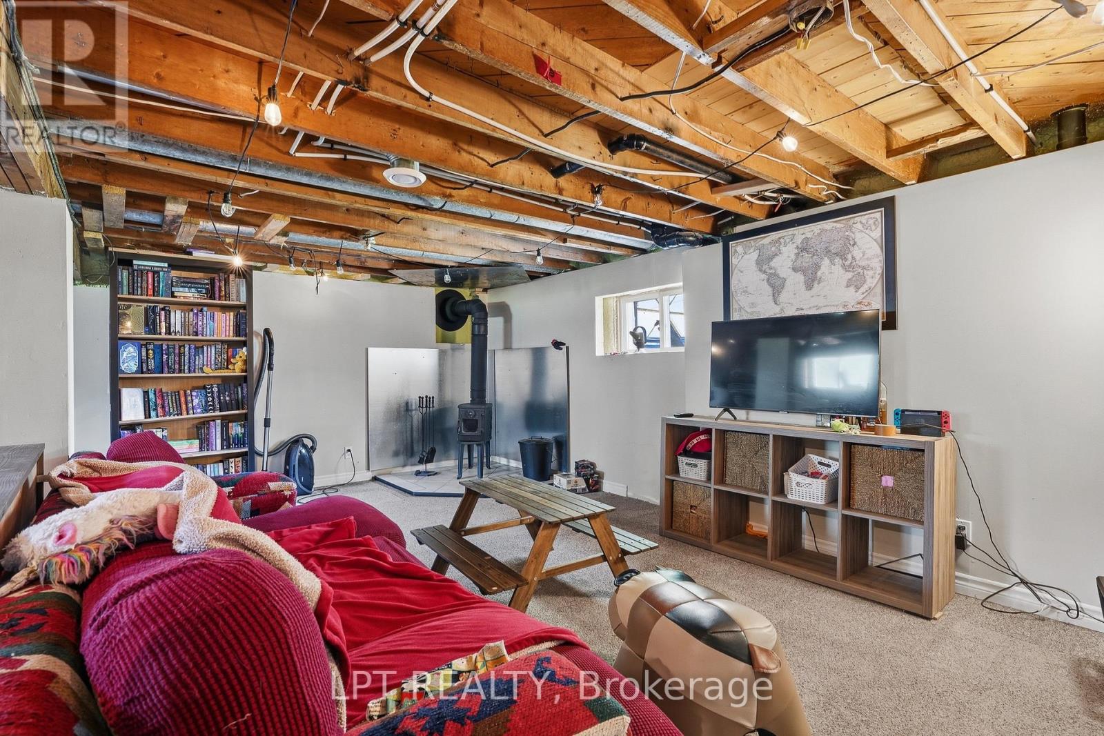 1467 MEADOW ROAD N - 20