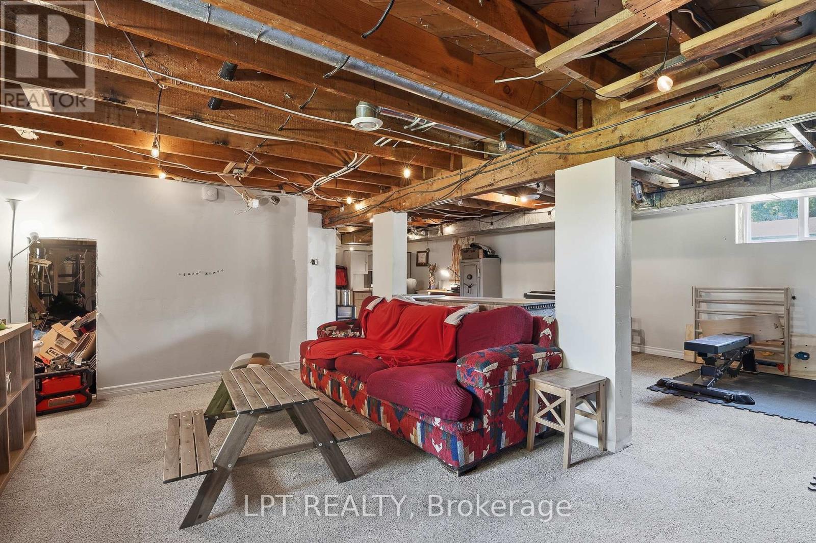 1467 MEADOW ROAD N - 21