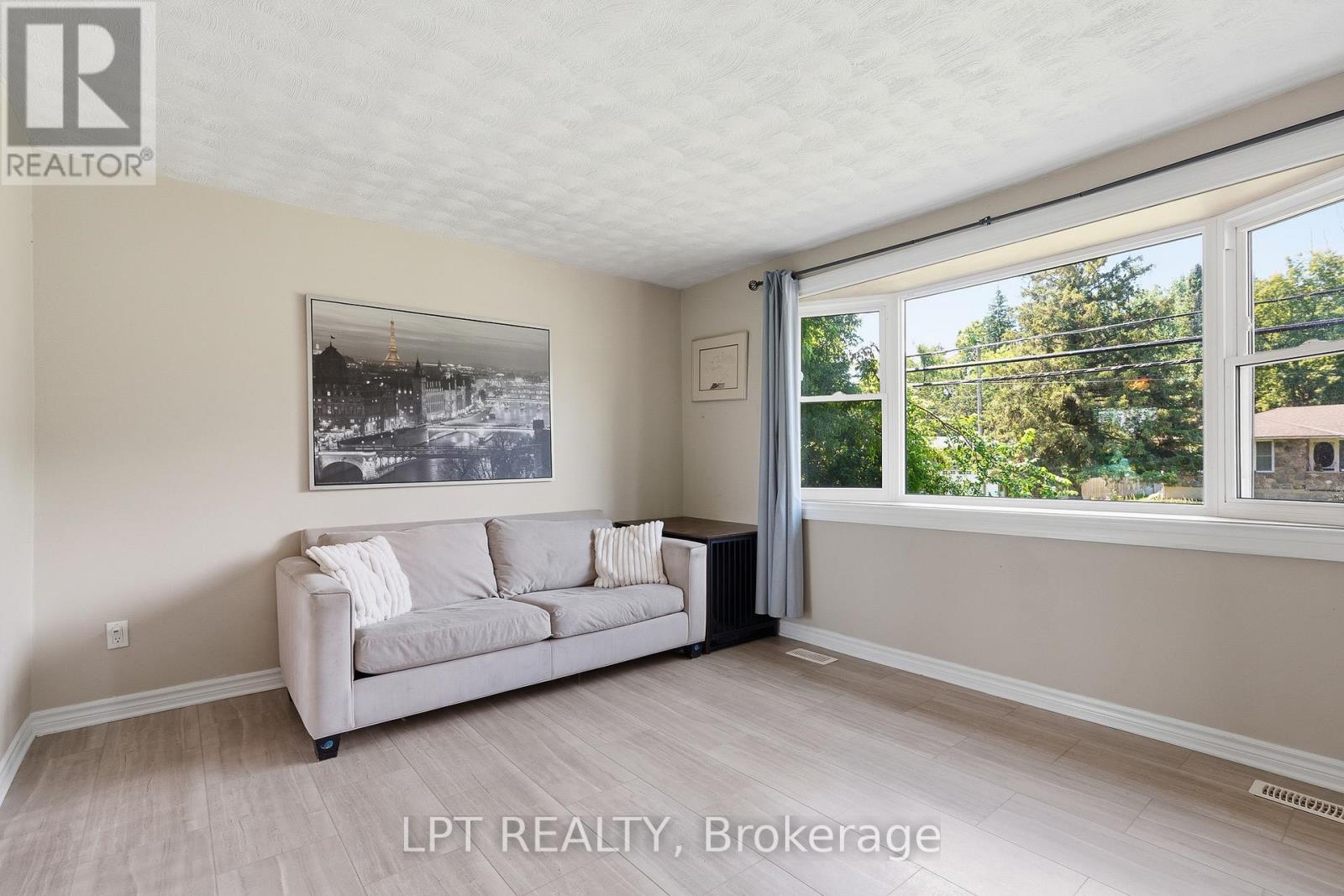 1467 MEADOW ROAD N - 6