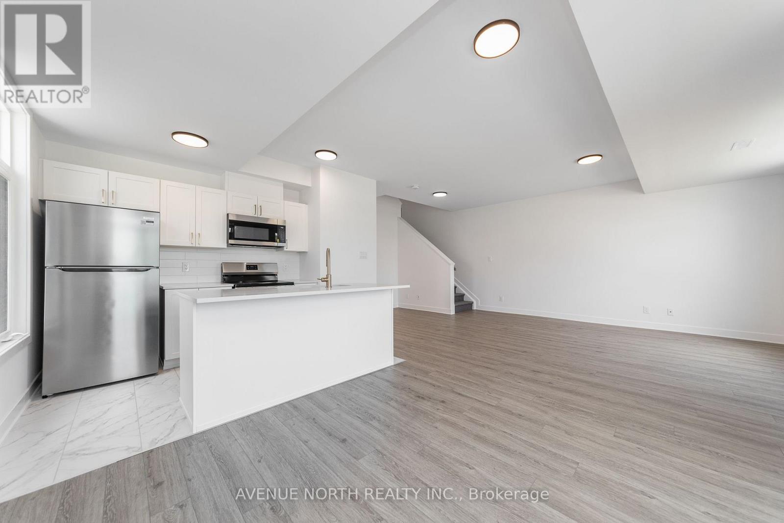 Condos for Rent in Ottawa – F – 1055 CEDAR CREEK DRIVE, Ottawa – By Peter Sagos - Image 10