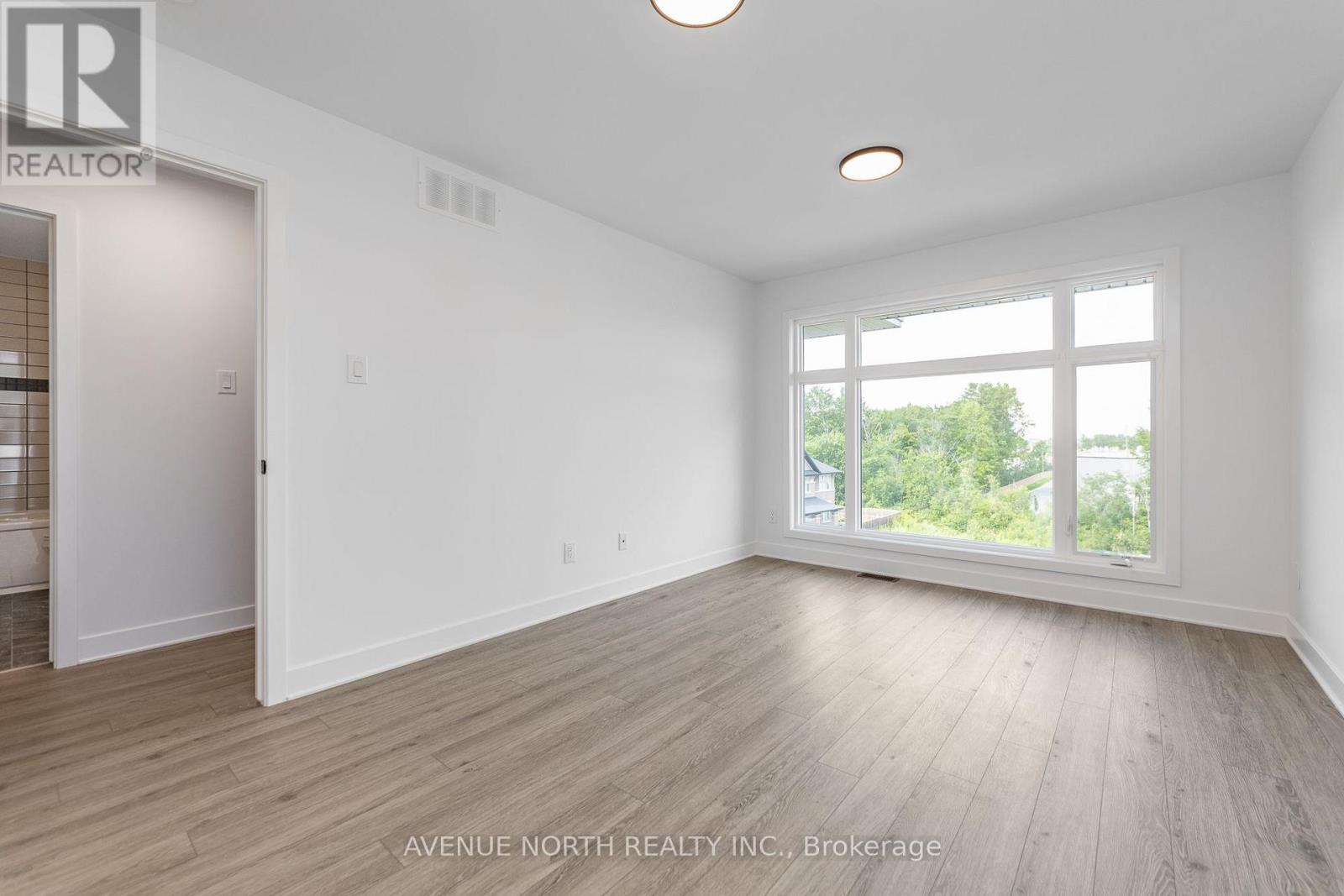 Condos for Rent in Ottawa – F – 1055 CEDAR CREEK DRIVE, Ottawa – By Peter Sagos - Image 25
