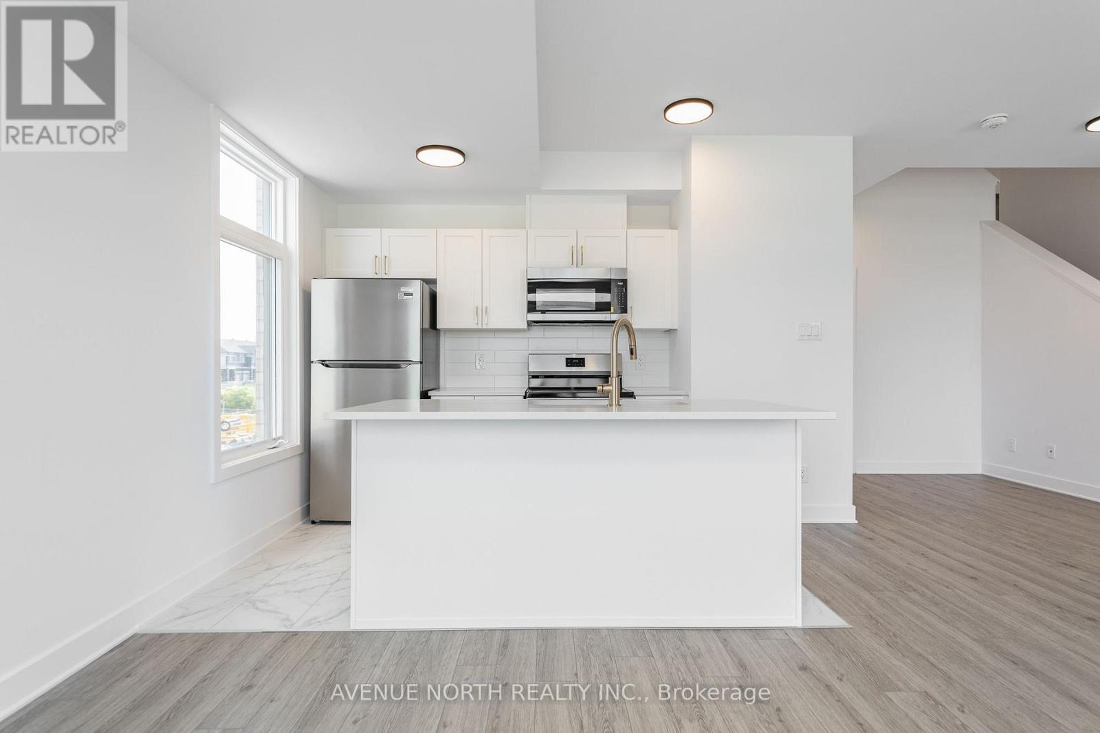 Condos for Rent in Ottawa – F – 1055 CEDAR CREEK DRIVE, Ottawa – By Peter Sagos - Image 9