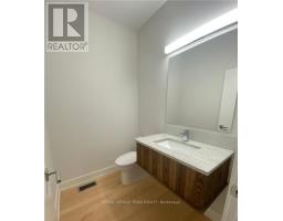 Kitchen - 287 Kirchoffer Avenue, Ottawa, ON K2A1Y1 Photo 10