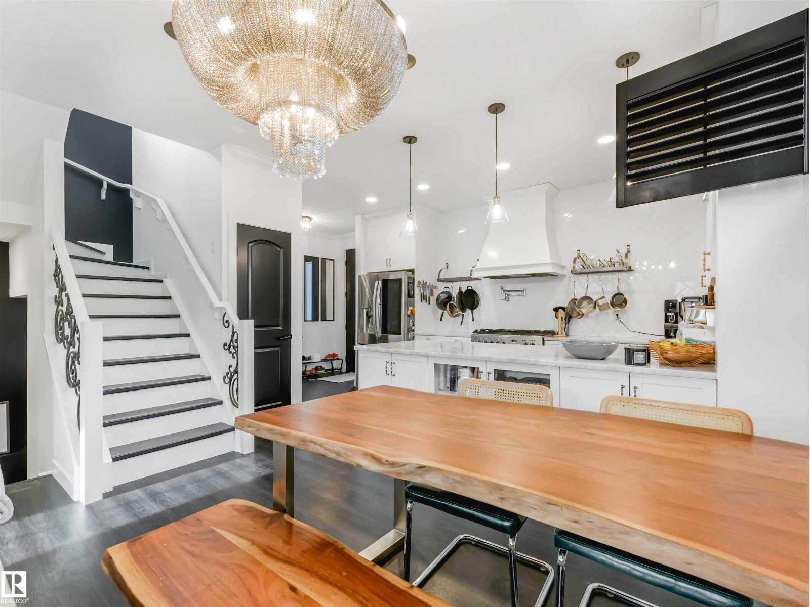 6420 106 ST NW - 16