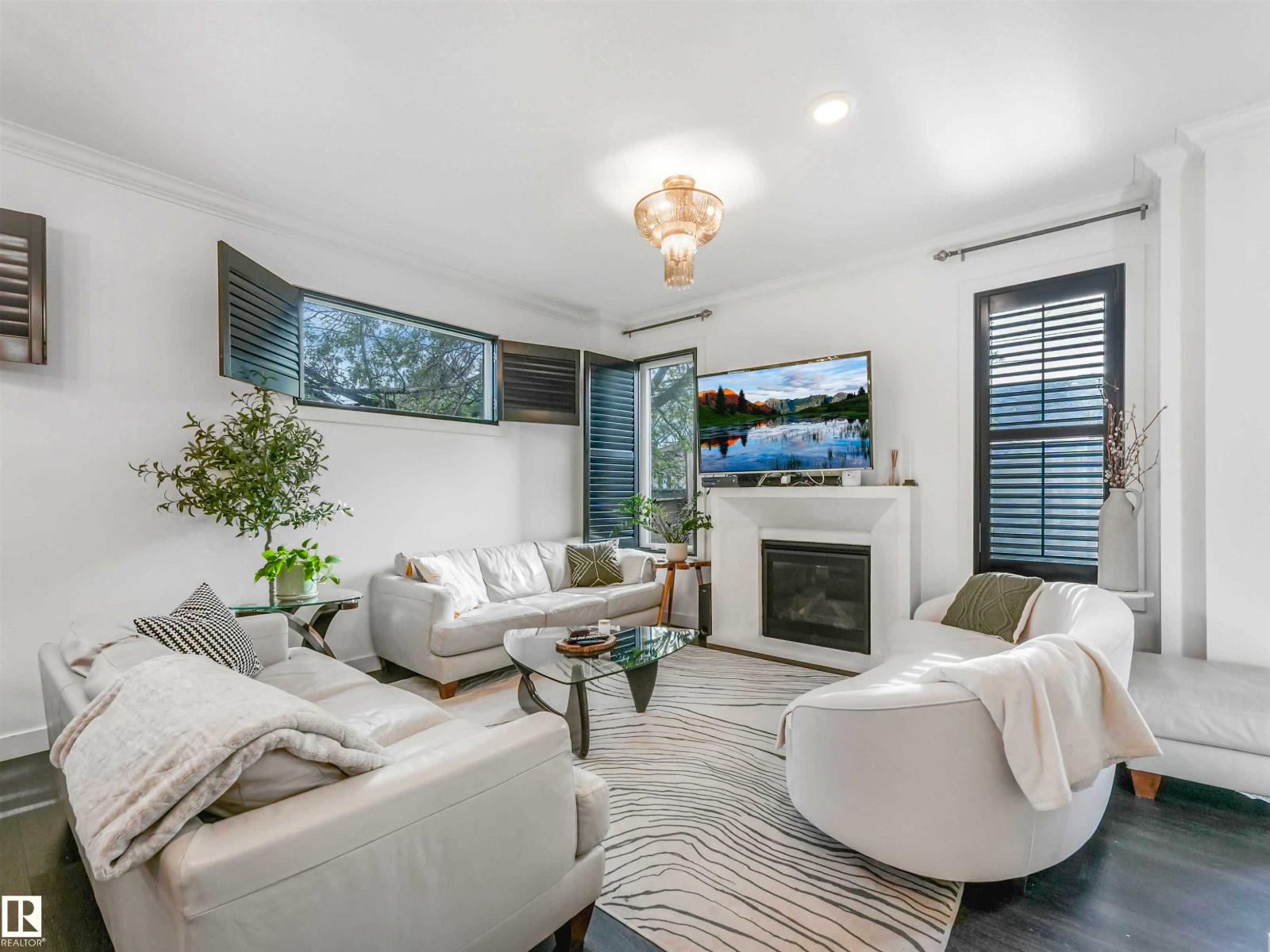 6420 106 ST NW - 7