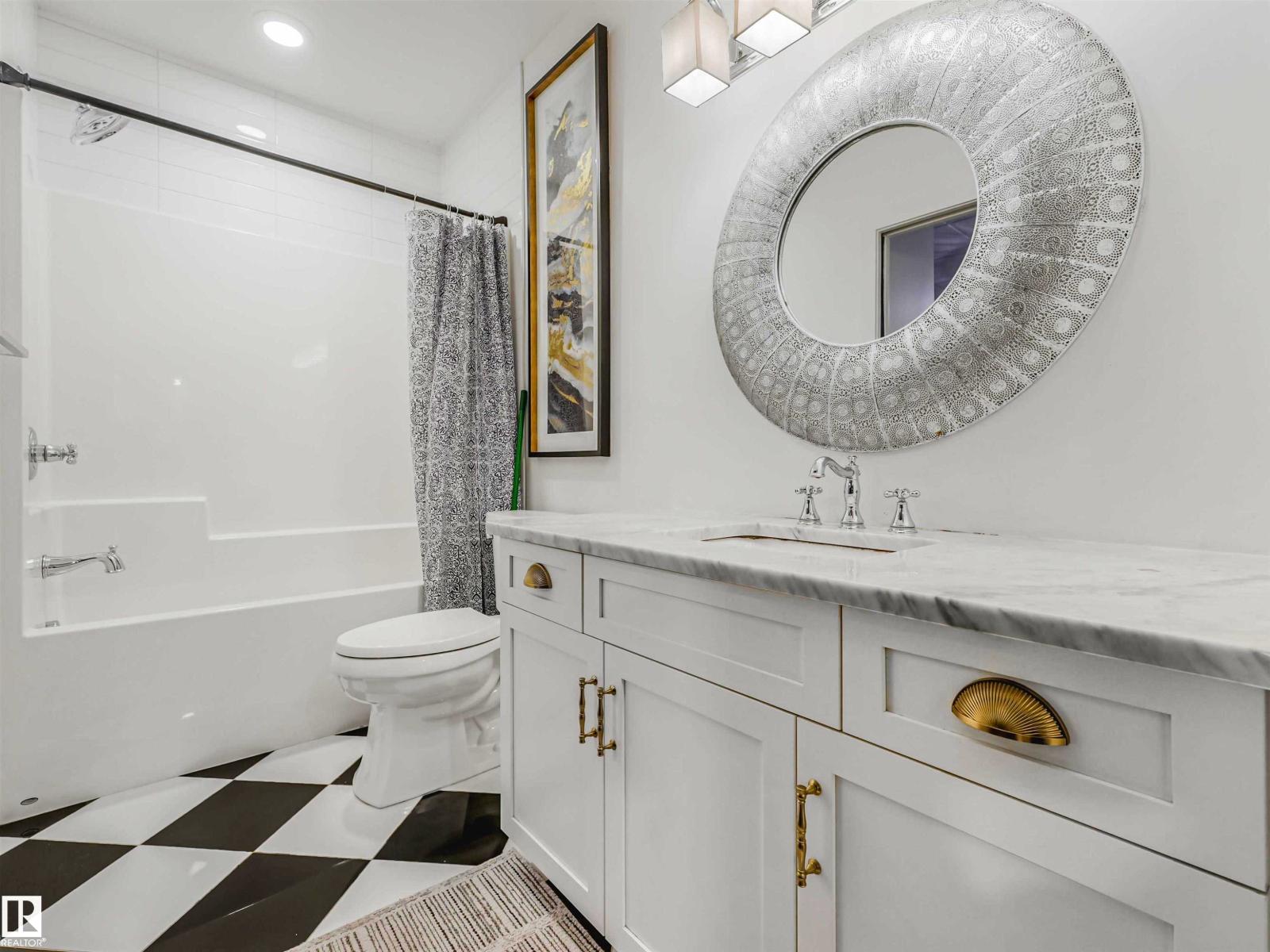 6420 106 ST NW - 33