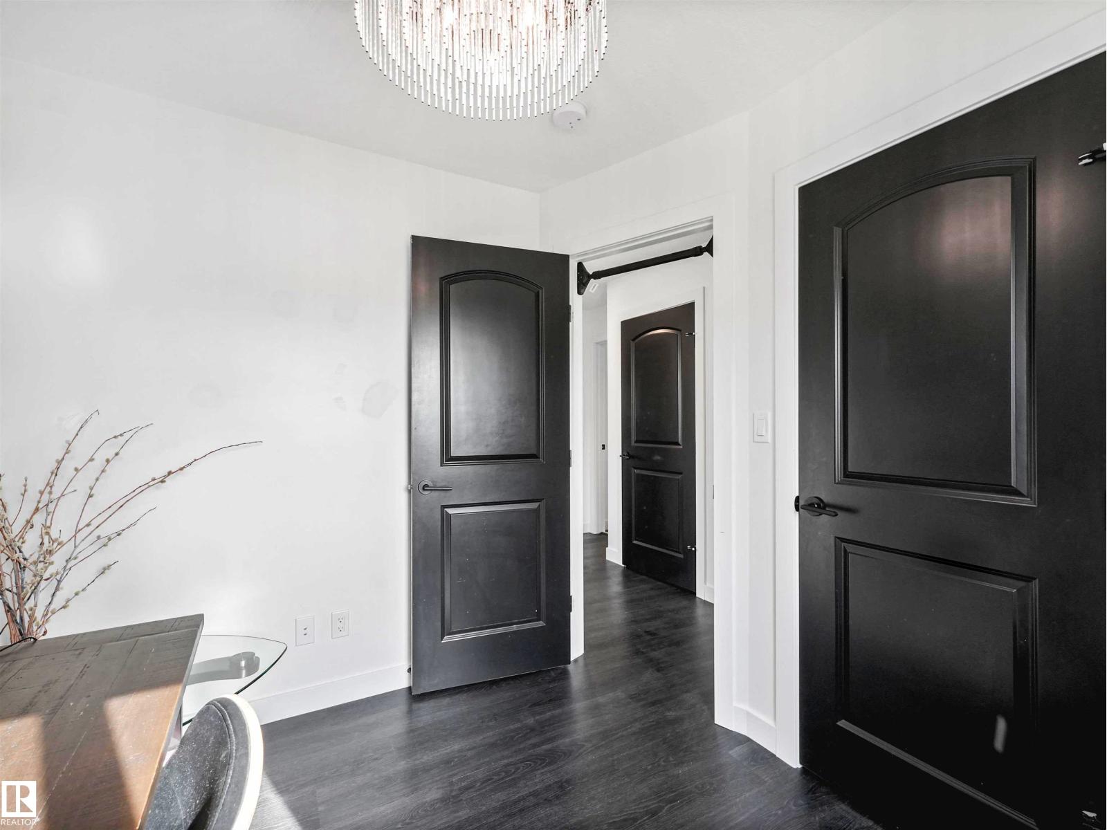 6420 106 ST NW - 37