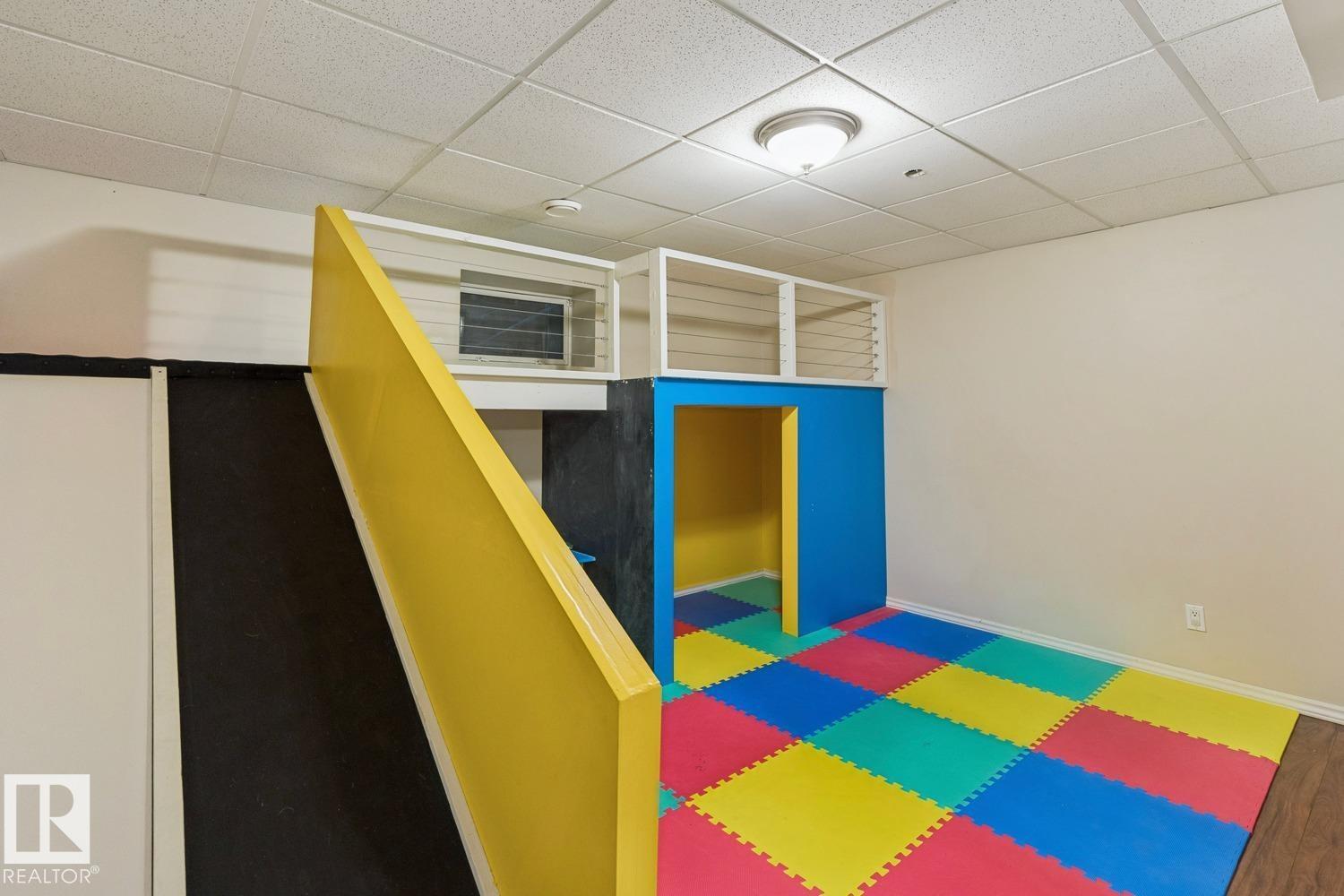 16765 119 ST NW - 32