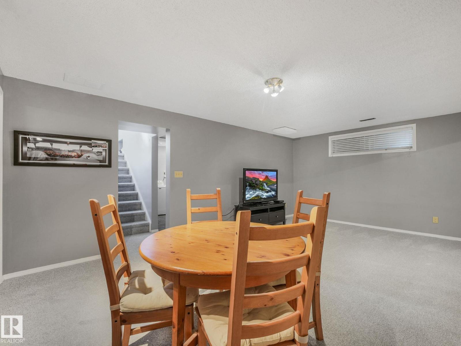 9528 54 ST NW - 57